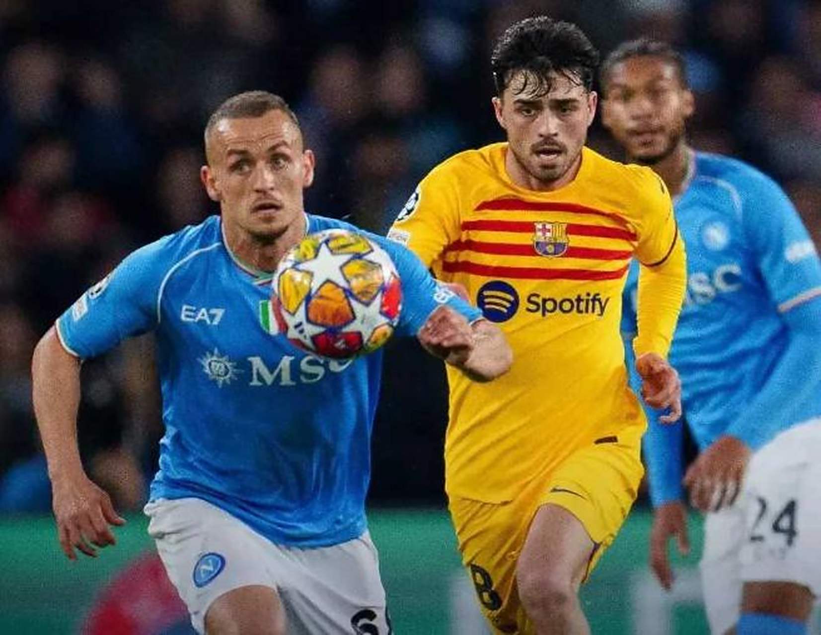 关于瑞典强势那不勒斯，德容爆发神勇的信息