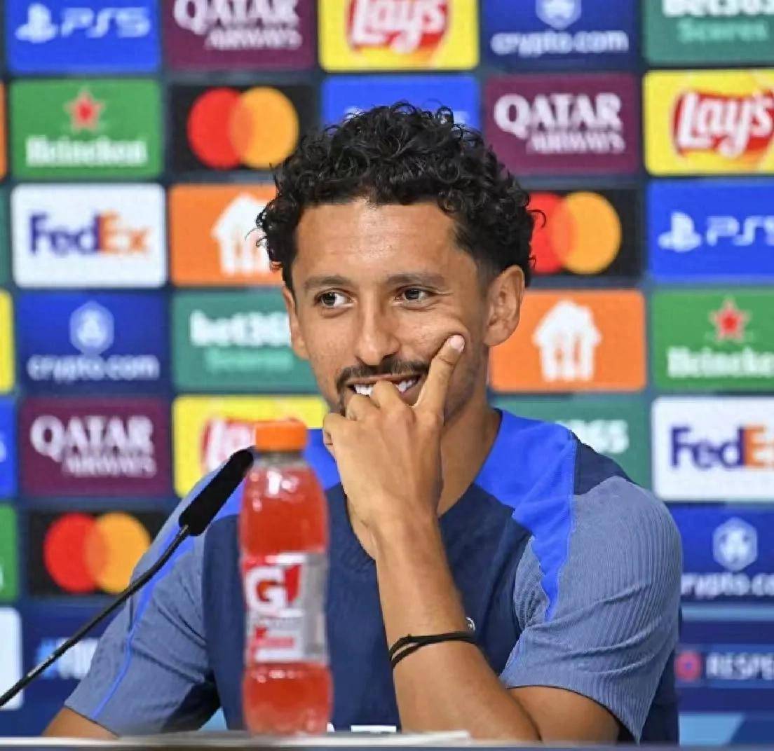 瓦伦西亚鏖战曼联，马尔基尼奥斯送出助攻的简单介绍