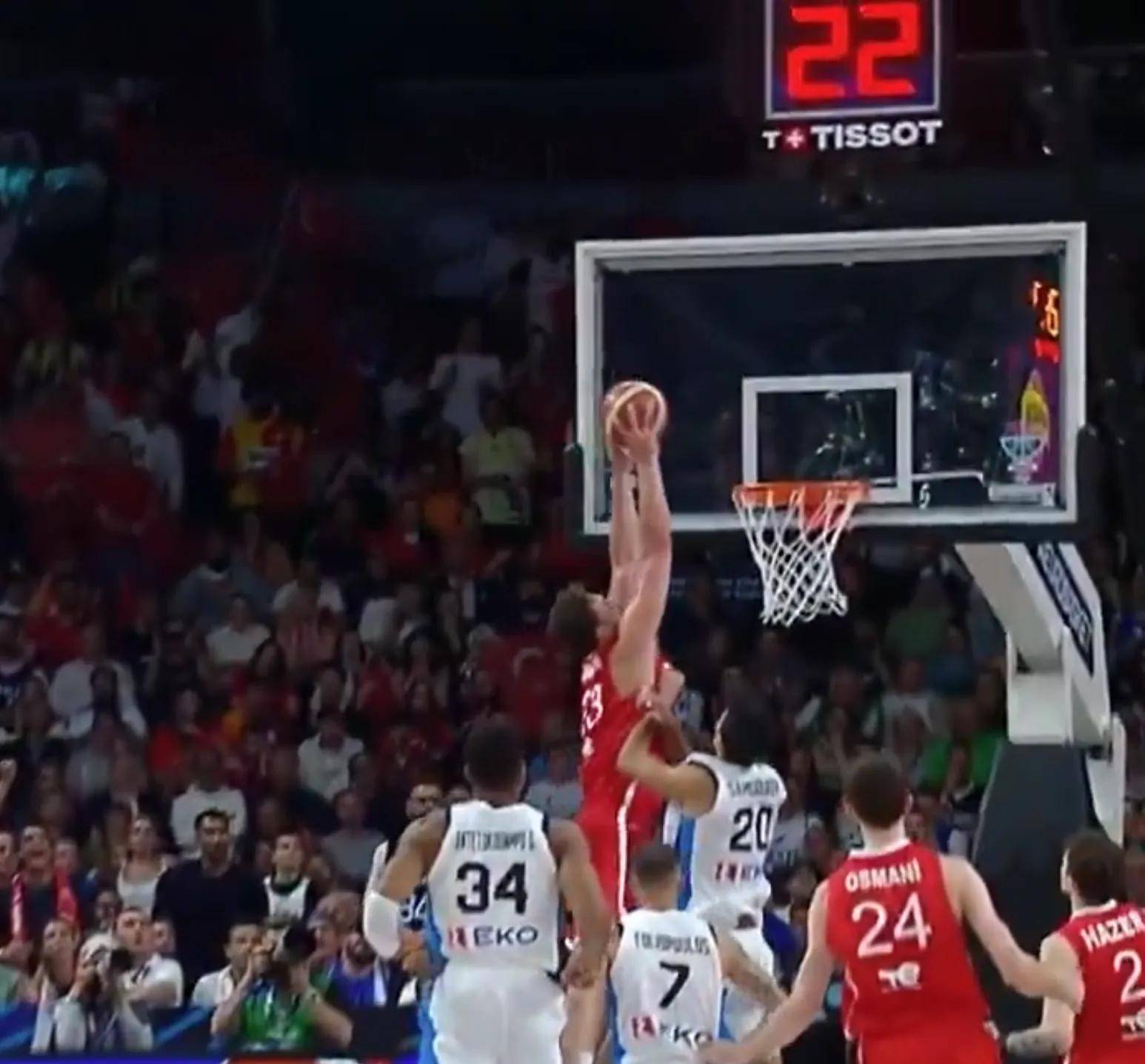 土耳其男篮翻盘阿根廷男篮，库里统治全场的简单介绍