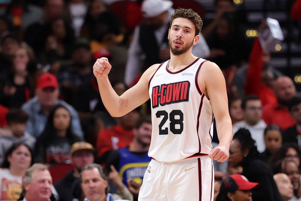 热火B队绝杀中国男篮,波尔津吉斯三分雨点燃全场 热火B队绝杀中国男篮,波尔津吉斯三分雨点燃全场