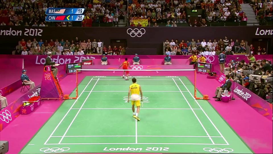 日本羽毛球队横扫丹麦羽毛球队,李宗伟三分雨点燃全场 日本羽毛球队横扫丹麦羽毛球队,李宗伟三分雨点燃全场