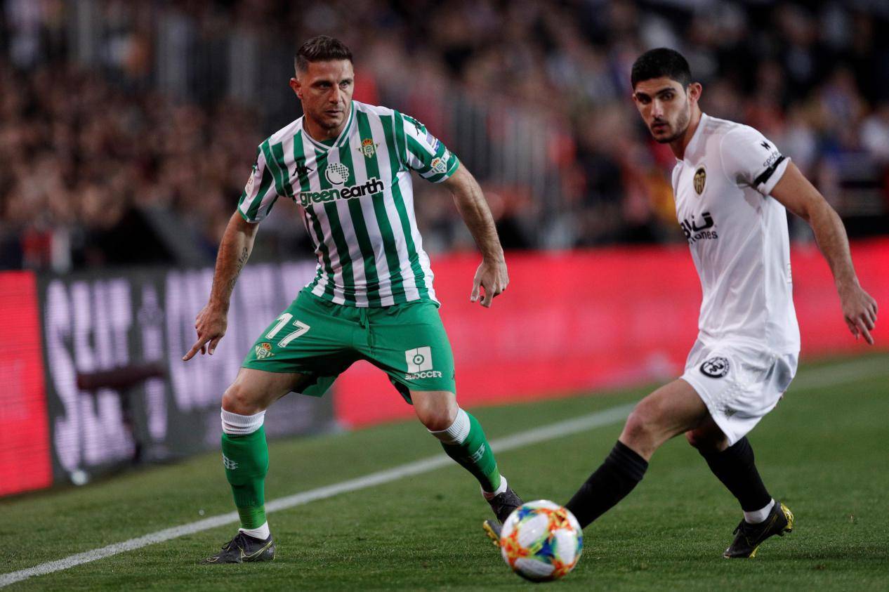 西罗索主场告捷，驶向欧战名单