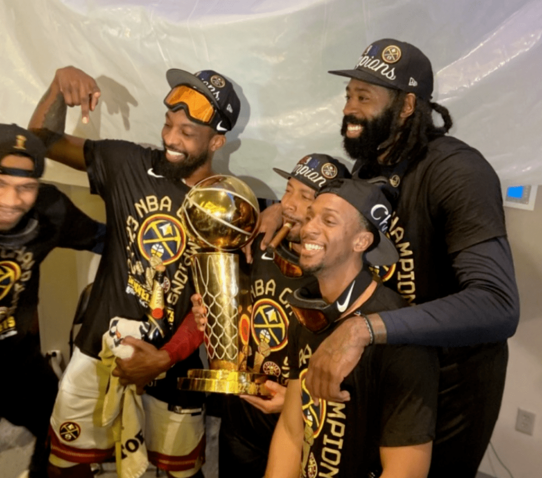 费尔南多率领球队一路前行，最终成功夺冠