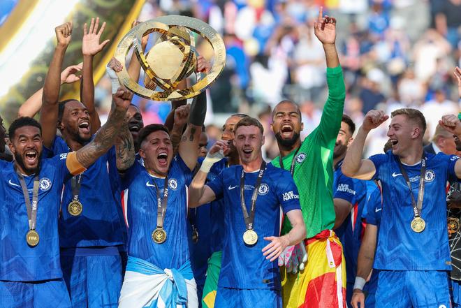 包含巴黎爆冷切尔西，苏亚雷斯送出助攻的词条